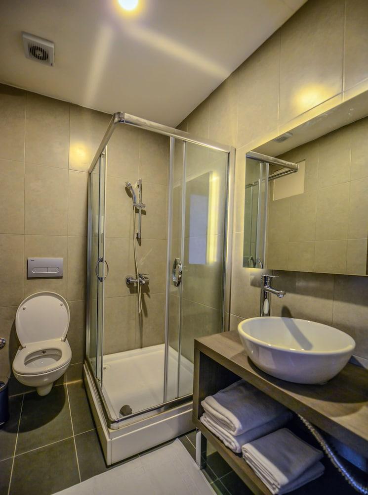 A11 Hotel Atasehir Istanbul Exterior foto
